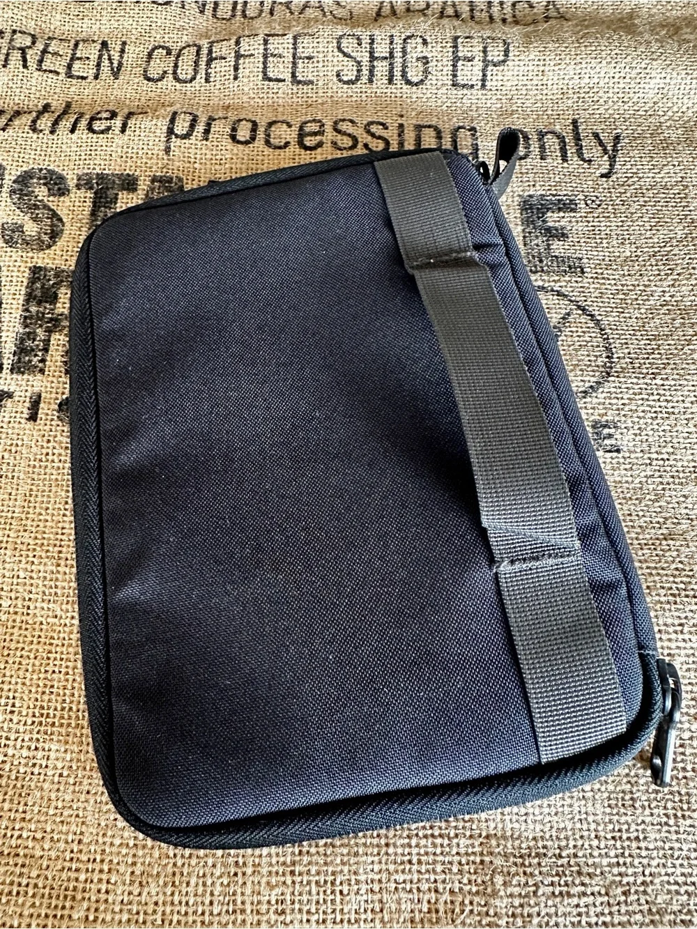 PATAGONIA Padded Tablet/E Reader cover